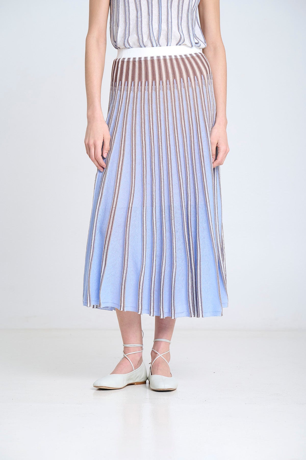 Striped radial knit skirt