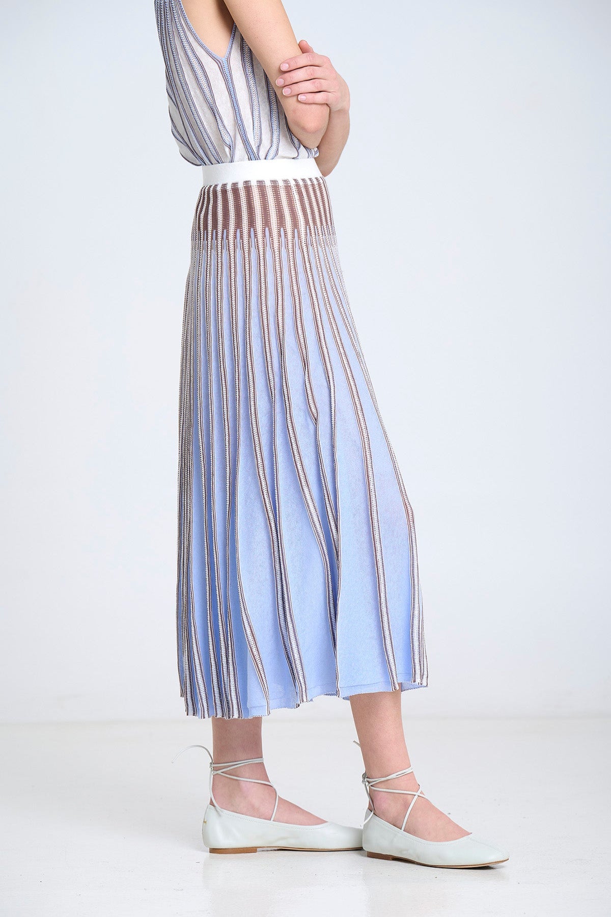 Striped radial knit skirt