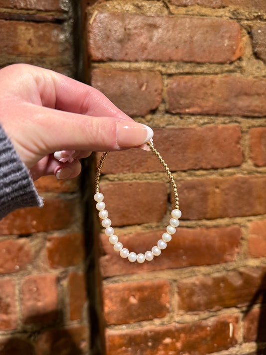 Pearly, Beaded Bracelet