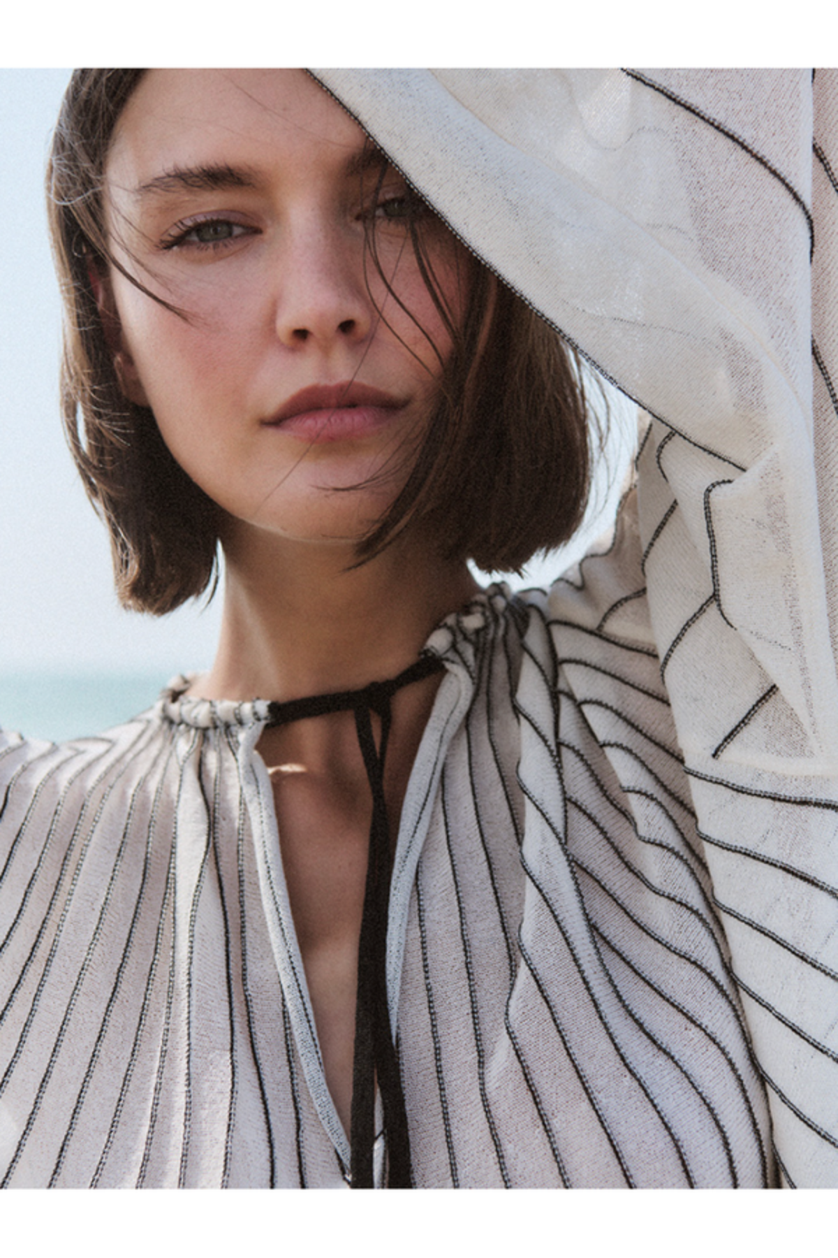 Radical Knitted Blouse Ecru