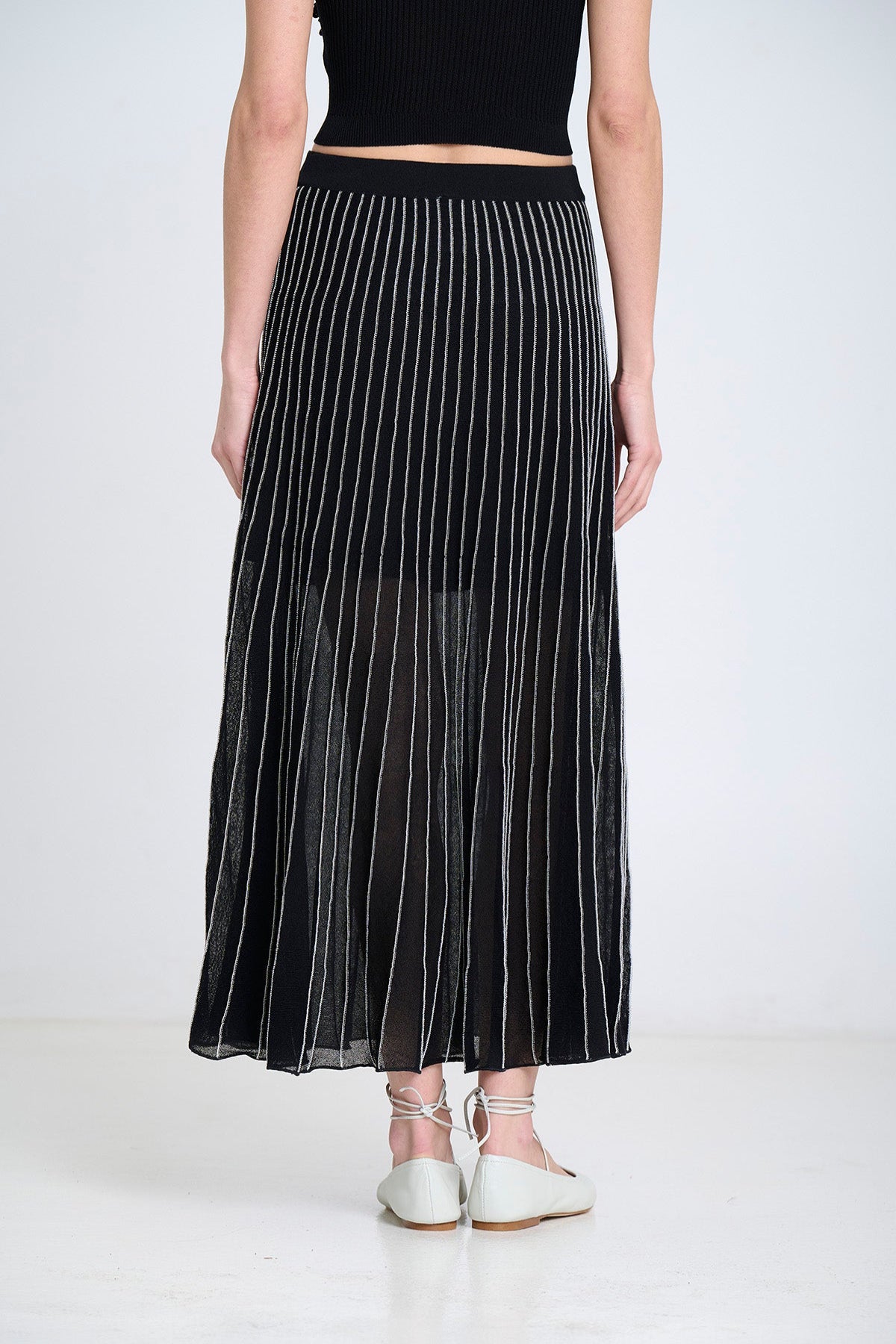 Midi radial skirt
